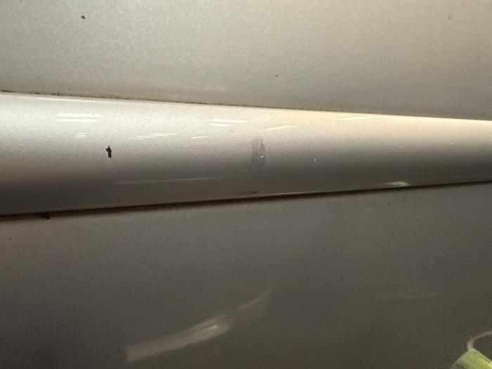 Dörr, 4-dörrars, vänster fram från en Ford Mondeo III 2.0 TDCi/TDDi 115 16V 2002