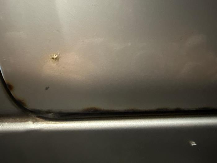 Bakdörr, 4-dörrars, höger från en Ford Mondeo III 2.0 TDCi/TDDi 115 16V 2002