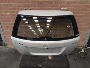 Usagé Hayon Mercedes C Estate (S204) 2.2 C-200 CDI 16V . Prix sur demande proposé par Autodemontage Joko B.V.