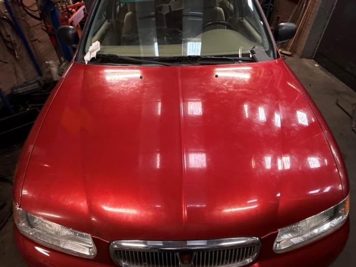 Motorhuv från en Rover 400 (RT) 416Si 16V 1996
