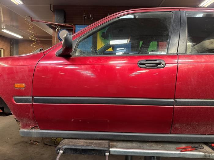 Dörr, 4-dörrars, vänster fram från en Rover 400 (RT) 416Si 16V 1996