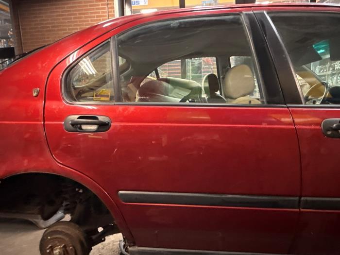 Bakdörr, 4-dörrars, höger från en Rover 400 (RT) 416Si 16V 1996