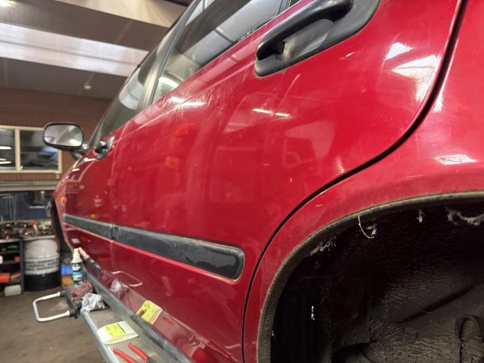 Bakdörr, 4-dörrars, vänster från en Rover 400 (RT) 416Si 16V 1996