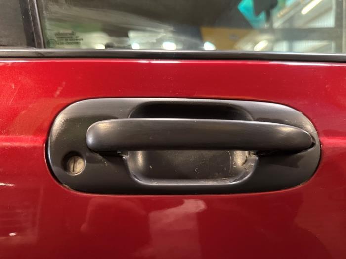 Framdörr, 4-dörrars, höger från en Rover 400 (RT) 416Si 16V 1996