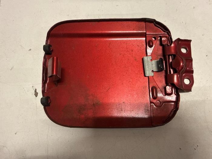 Tanklucka från en Rover 400 (RT) 416Si 16V 1996