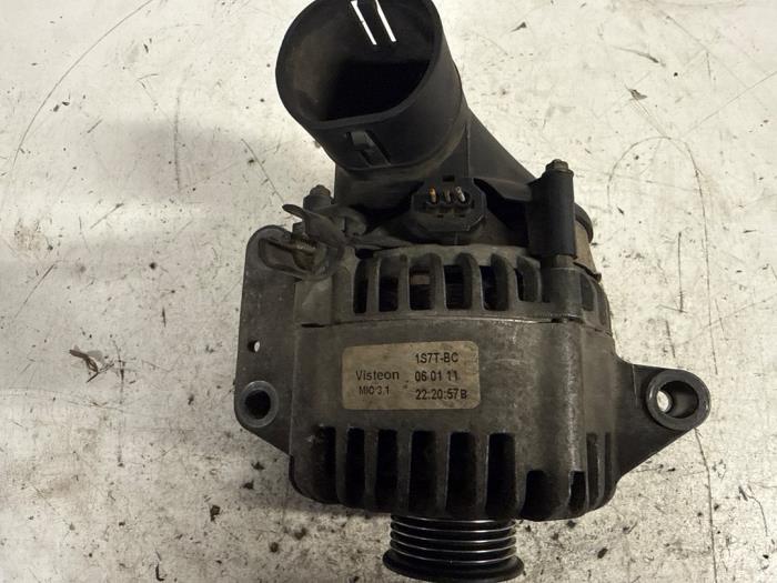 Dynamo från en Ford Mondeo III 2.0 TDCi/TDDi 115 16V 2002
