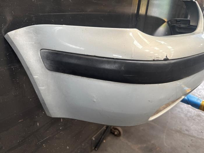 Främre stötfångare från en Volkswagen Golf IV Variant (1J5) 1.9 TDI 115 2000