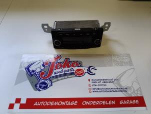 Begagnade Radio Opel Karl 1.0 12V Pris på förfrågan erbjuds av Autodemontage Joko B.V.