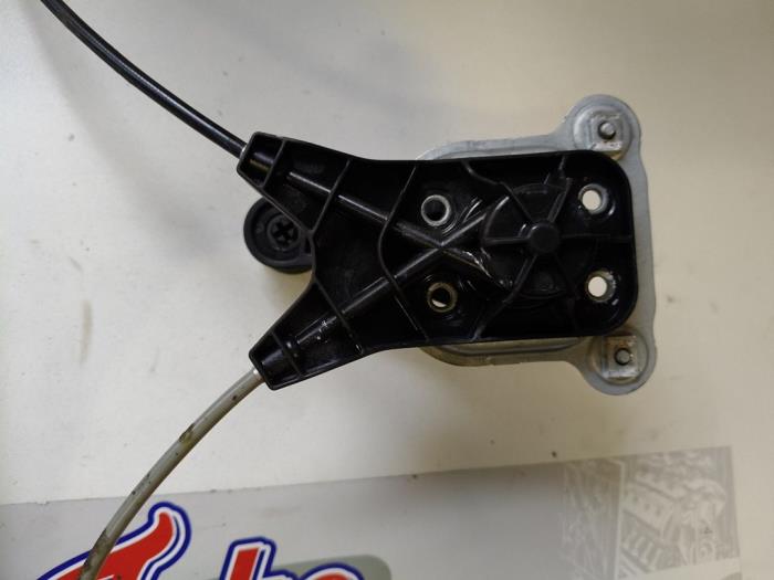 Fönstermekanism för bakre dörr, 4-dörrars, höger från en Opel Karl 1.0 12V 2015