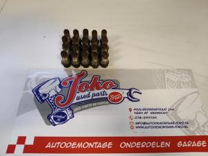 Begagnade Hjulbultsats Seat Leon (5FB) 1.4 TSI 16V Pris på förfrågan erbjuds av Autodemontage Joko B.V.