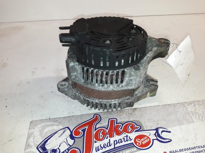 Dynamo från en Peugeot 806 2.0 Turbo SR,ST,SV,Pullman 1995