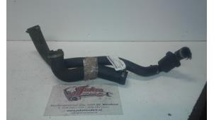 Begagnade Laddluftkylarslang Ford Transit 2.0 TDdi 16V Pris på förfrågan erbjuds av Autodemontage Joko B.V.