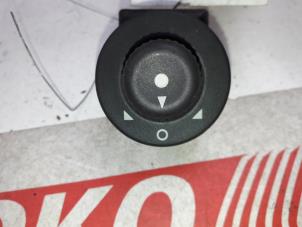 Begagnade Spegelspak Citroen Xsara Picasso (CH) 2.0 HDi 90 Pris på förfrågan erbjuds av Autodemontage Joko B.V.