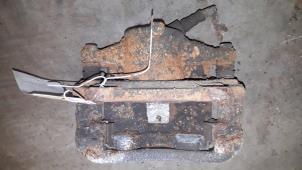 Gebruikte Remklauw (Tang) rechts-voor Fiat Stilo MW (192C) 1.9 JTD 115 Prijs op aanvraag aangeboden door Autodemontage Joko B.V.