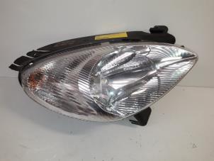 Begagnade Strålkastare, höger Citroen Xsara Picasso (CH) 1.6 Pris på förfrågan erbjuds av Autodemontage Joko B.V.