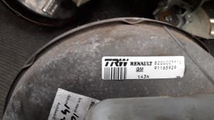 Begagnade Bromsservo Opel Vivaro 1.9 DI Pris på förfrågan erbjuds av Autodemontage Joko B.V.