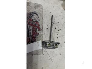 Begagnade Dörrstopp, 4-dörrars, höger bak Audi A2 (8Z0) 1.4 TDI Pris på förfrågan erbjuds av Autodemontage Joko B.V.