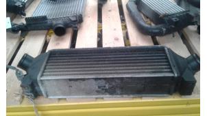 Begagnade Laddluftkylare Ford Transit 2.0 TDdi 16V 260S Pris på förfrågan erbjuds av Autodemontage Joko B.V.