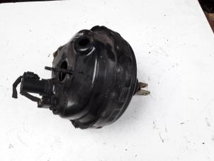 Begagnade Bromsservo Mercedes C (W203) 2.2 C-200 CDI 16V Pris på förfrågan erbjuds av Autodemontage Joko B.V.