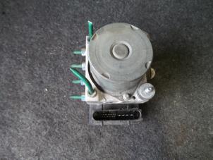 Gebruikte ABS Pomp Opel Tigra Twin Top 1.3 CDTi 16V Prijs op aanvraag aangeboden door Autodemontage Joko B.V.