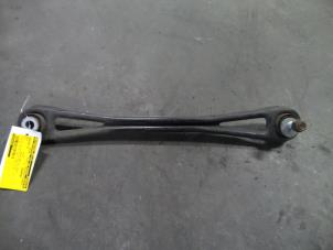 Gebruikte Draagarm rechts-achter Audi Q7 (4LB) 3.0 TDI V6 24V Prijs op aanvraag aangeboden door Autodemontage Joko B.V.