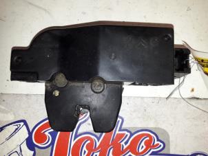 Begagnade Låsmekanism, baklucka Citroen Xsara Picasso (CH) 1.8 16V Pris på förfrågan erbjuds av Autodemontage Joko B.V.