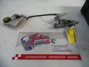 Begagnade Huvudcylinder Citroen Xsara Picasso (CH) 1.8 16V Pris på förfrågan erbjuds av Autodemontage Joko B.V.