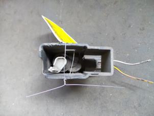 Begagnade Centrallåsmotor Ford Focus 2 1.8 TDCi 16V Pris på förfrågan erbjuds av Autodemontage Joko B.V.