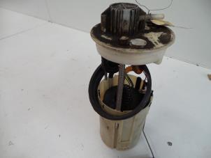 Używane Elektryczna pompa paliwa Alfa Romeo 146 (930B) 1.4 Twin Spark 16V Cena na żądanie oferowane przez Autodemontage Joko B.V.