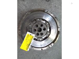 Begagnade Tvåmassesvänghjul Volkswagen Passat (3C2) 2.0 TDI 16V 140 Pris på förfrågan erbjuds av Autodemontage Joko B.V.