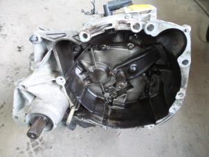 Begagnade Växellåda Renault Clio II (BB/CB) 1.2 16V Pris på förfrågan erbjuds av Autodemontage Joko B.V.