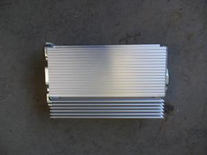 Begagnade Radioförstärkare Dodge Nitro 2.8 CRD 16V 4x4 Pris på förfrågan erbjuds av Autodemontage Joko B.V.