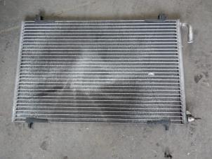 Begagnade Kondensor, luftkonditionering Peugeot 206 CC (2D) 2.0 16V Pris på förfrågan erbjuds av Autodemontage Joko B.V.