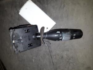 Begagnade Indikatorbrytare Renault Safrane II 2.5 20V RXE,RXT Pris på förfrågan erbjuds av Autodemontage Joko B.V.