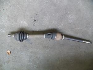 Begagnade Drivaxel, höger fram Citroen Xsara Picasso (CH) 1.8 16V Pris på förfrågan erbjuds av Autodemontage Joko B.V.