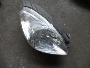 Begagnade Strålkastare, höger Citroen Xsara Picasso (CH) 1.8 16V Pris på förfrågan erbjuds av Autodemontage Joko B.V.