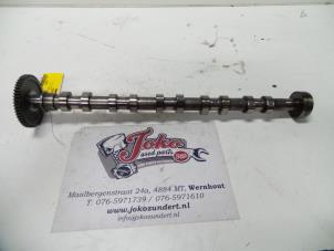 Begagnade Kamaxel Volvo V70 (SW) 2.4 D5 20V Pris på förfrågan erbjuds av Autodemontage Joko B.V.