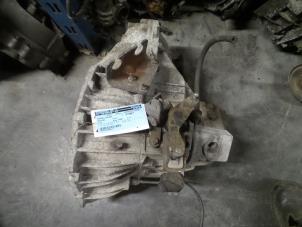 Begagnade Växellåda Mercedes Vito (638.0) 2.2 CDI 108 16V Pris på förfrågan erbjuds av Autodemontage Joko B.V.