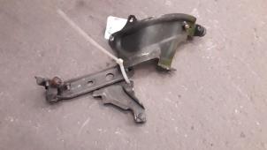 Begagnade Rullskena, skjutdörr, höger Hyundai H-100 2.5 Diesel Pris på förfrågan erbjuds av Autodemontage Joko B.V.