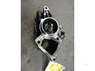 Begagnade Vakuumpump (diesel) Ford Transit 2.0 TDdi 16V 260S Pris på förfrågan erbjuds av Autodemontage Joko B.V.