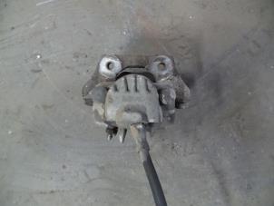 Begagnade Bakre bromsok, vänster BMW 5 serie Touring (E61) 530d 24V Pris på förfrågan erbjuds av Autodemontage Joko B.V.