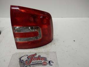 Gebruikte Achterlicht rechts Skoda Octavia Combi (1Z5) 1.6 MPI Prijs op aanvraag aangeboden door Autodemontage Joko B.V.