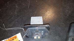 Begagnade Motstånd, kupéfläkt Hyundai Accent 1.5i 16V Pris på förfrågan erbjuds av Autodemontage Joko B.V.