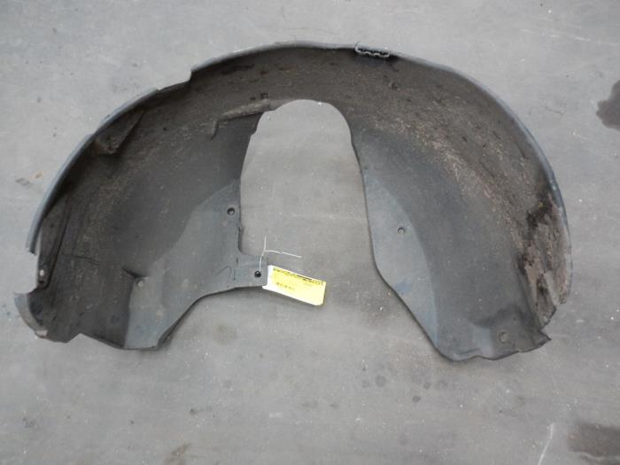 Wielkuip van een Ford Fiesta 4 1.3i 1997