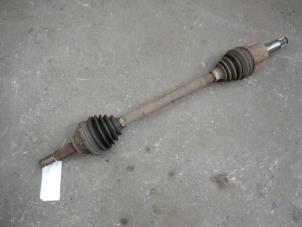 Begagnade Drivaxel, vänster fram Ford Transit 2.0 TDdi 16V Pris på förfrågan erbjuds av Autodemontage Joko B.V.