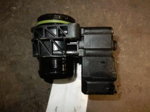 Begagnade Spjällhus Peugeot 206 SW (2E/K) 1.4 HDi Pris på förfrågan erbjuds av Autodemontage Joko B.V.