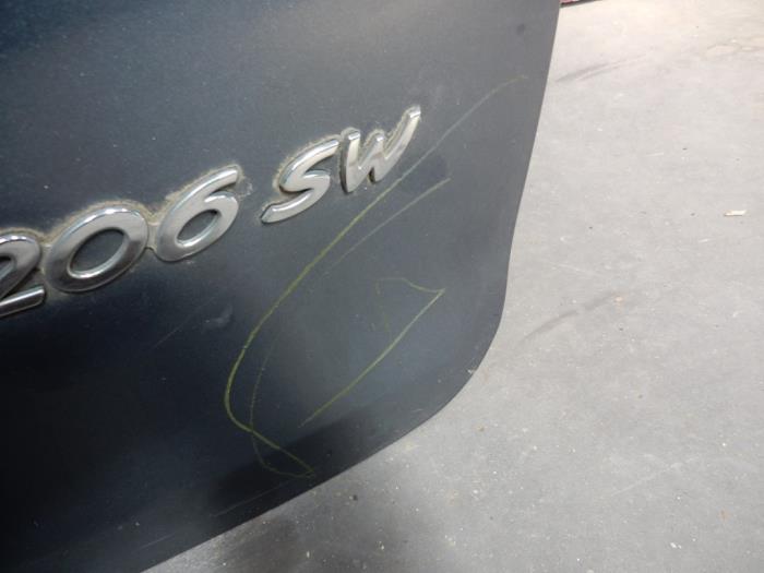 Baklucka från en Peugeot 206 SW (2E/K) 1.4 HDi 2006