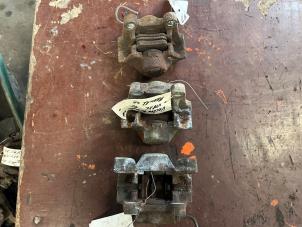 Begagnade Bakre bromsok, vänster Opel Vectra B (36) 1.6 16V Ecotec Pris på förfrågan erbjuds av Autodemontage Joko B.V.