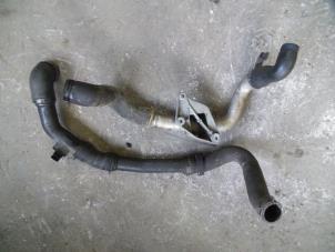 Begagnade Laddluftkylarslang Volkswagen Sharan (7M8/M9/M6) 1.9 TDI 115 Pris på förfrågan erbjuds av Autodemontage Joko B.V.