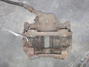 Gebruikte Remklauw (Tang) links-voor Seat Ibiza II Facelift (6K1) 1.9 TDi 110 Signo Prijs op aanvraag aangeboden door Autodemontage Joko B.V.